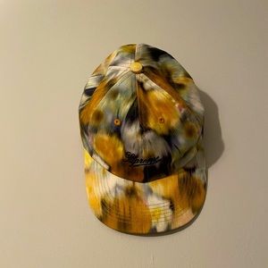 Supreme liberty floral 6-panel hat. Excellent/like new condition.